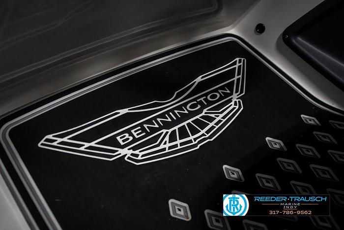 2025 Bennington QX SB T2