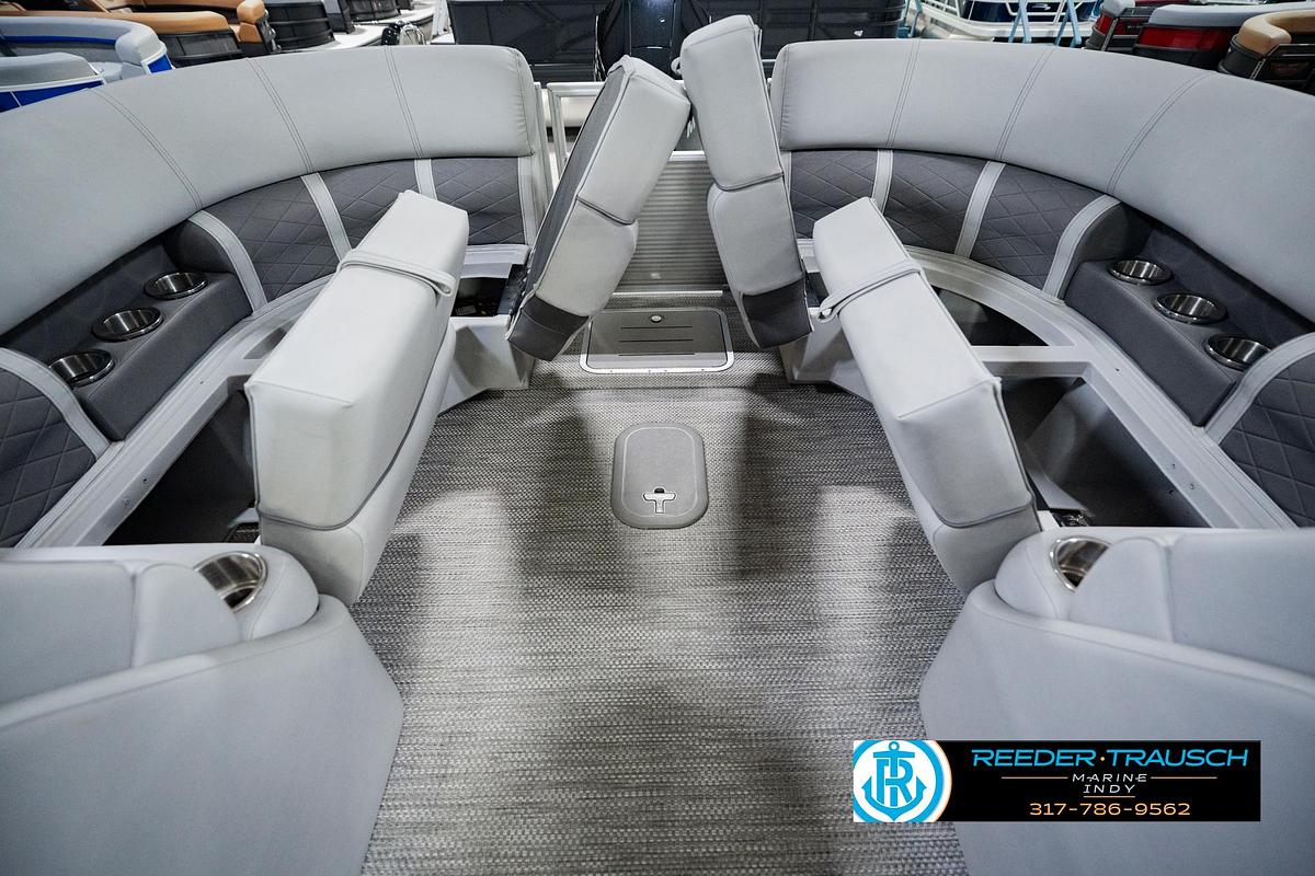 Used 2023 Bennington 23 LSR
