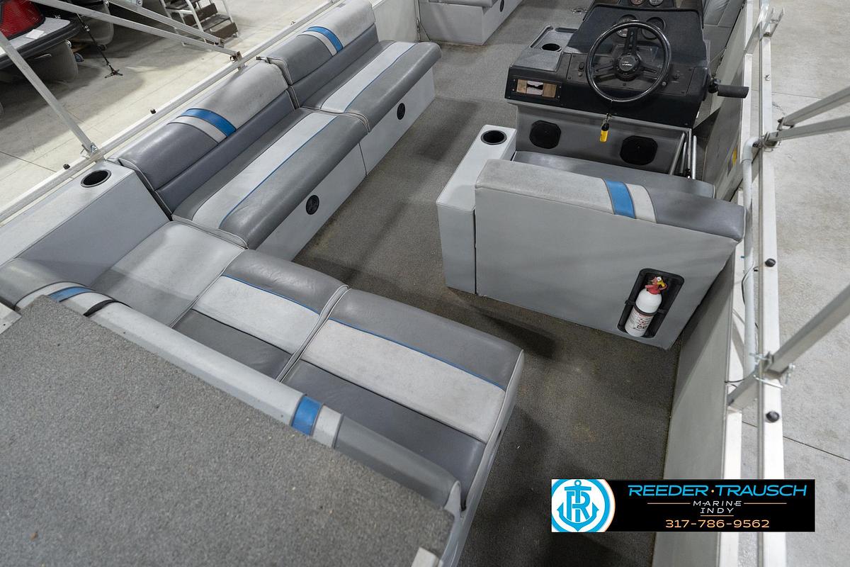 Used 1992 Sun Tracker Party Barge 24