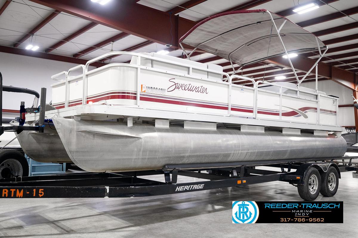 Used 2001 Sweetwater SW2221WR