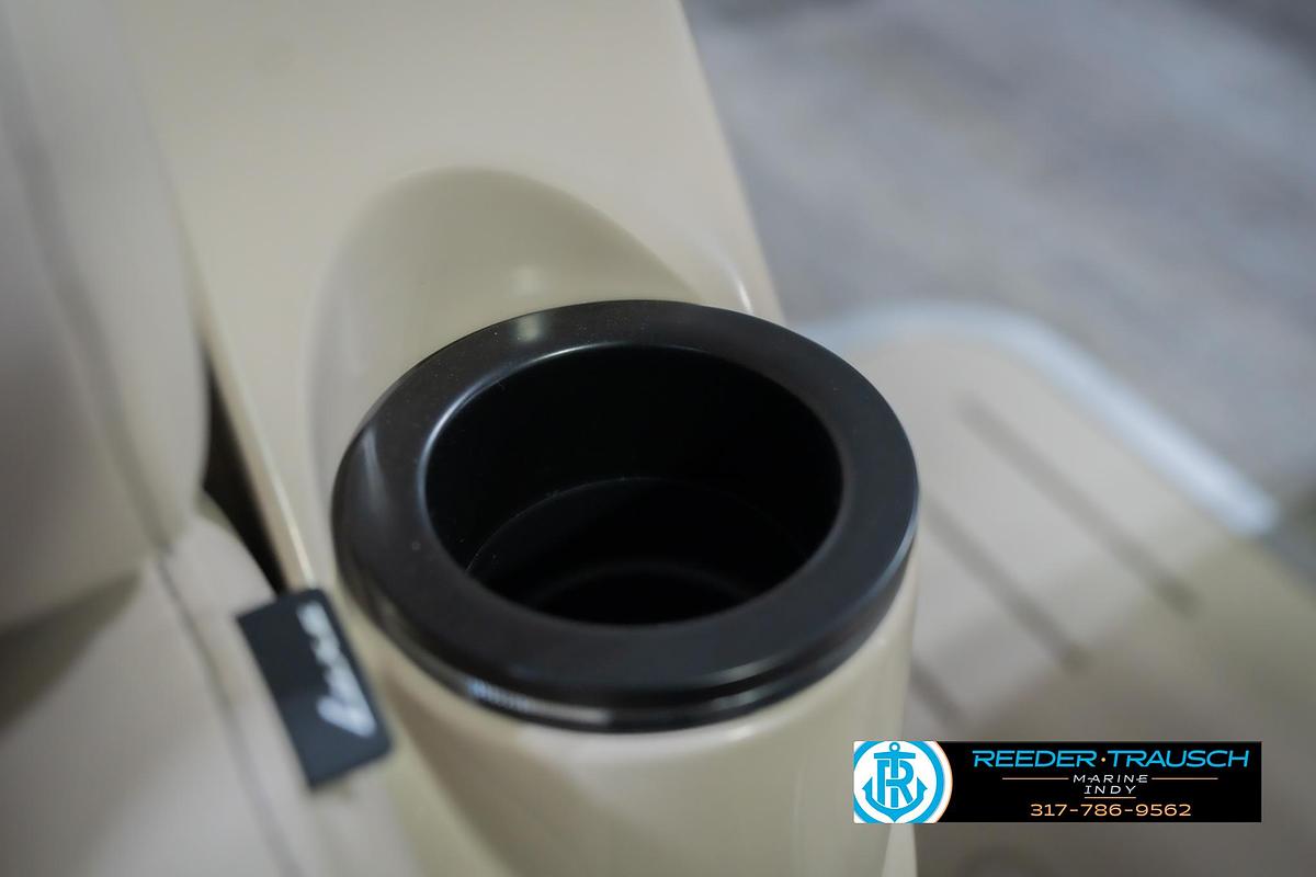 2026 Bennington 24 MFB