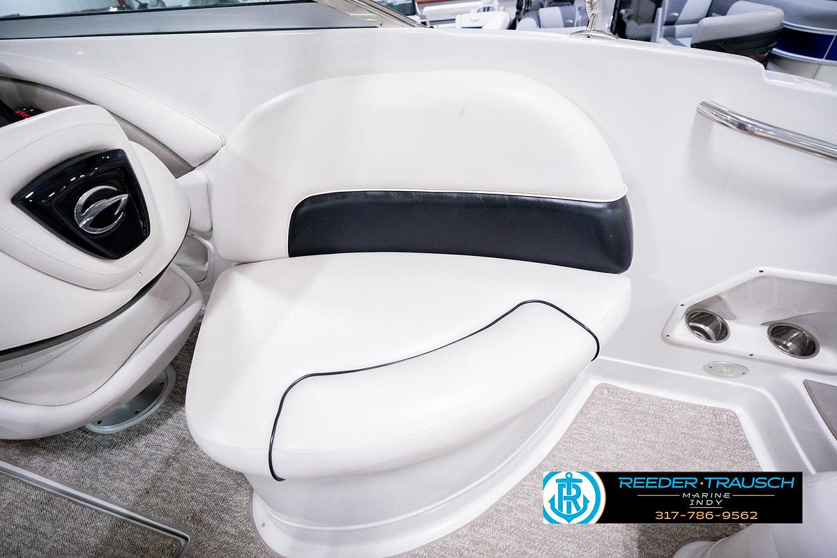 Used 2012 Crownline E4