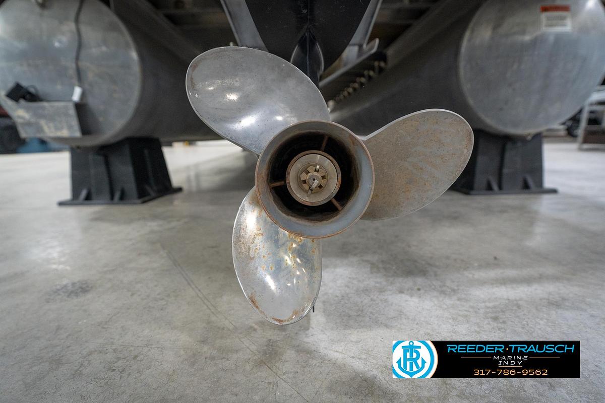 Used 2014 Bennington 2275 GCW