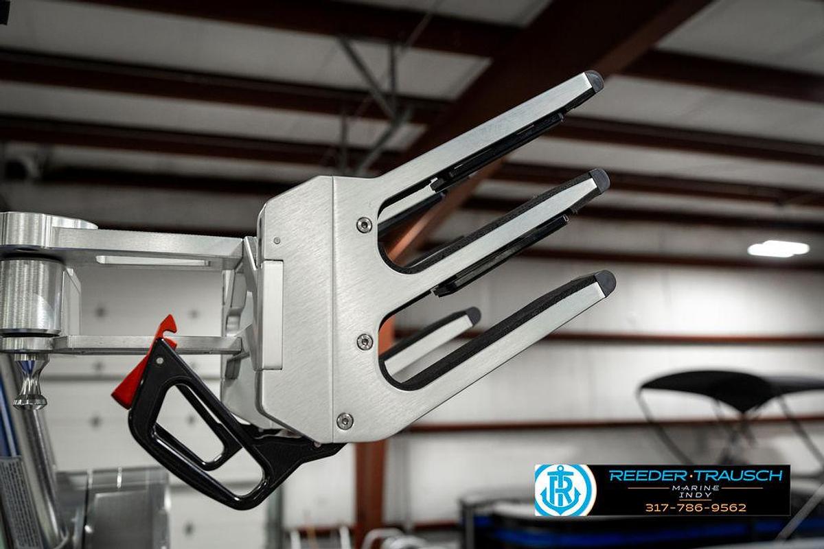 Used 2023 Mastercraft X24