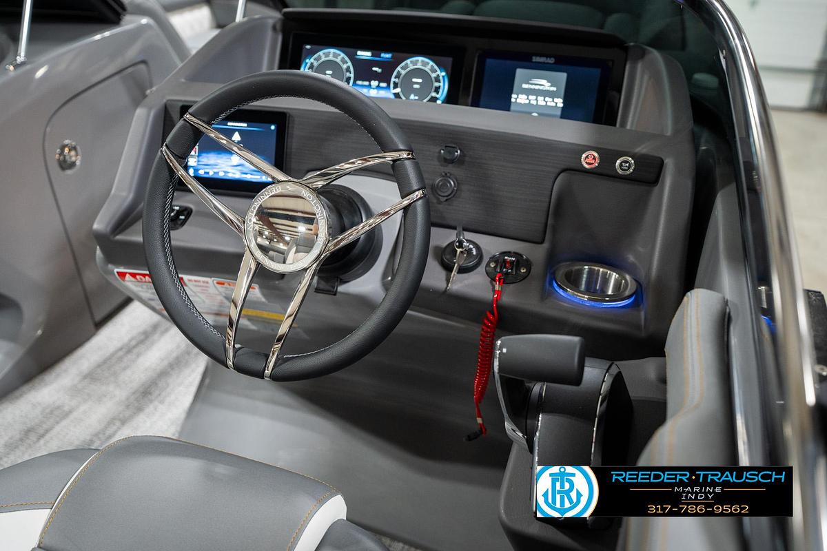 2025 Bennington 25 QSBW