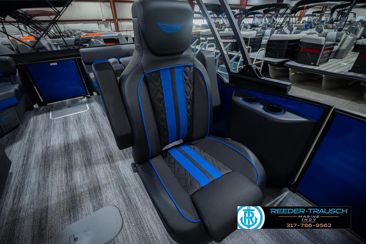 2027 Bennington 24 MFB