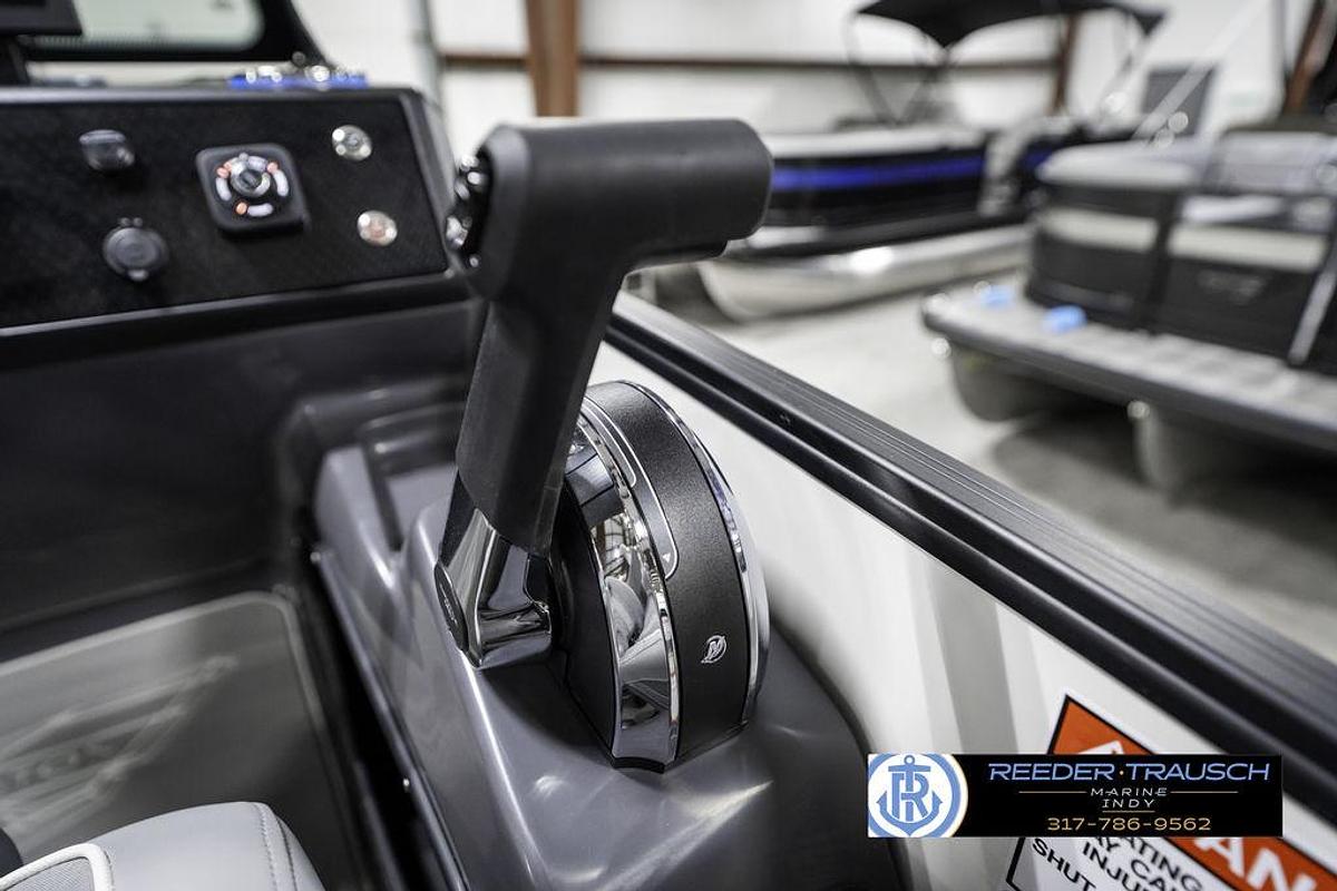 2025 Bennington 22 MFB