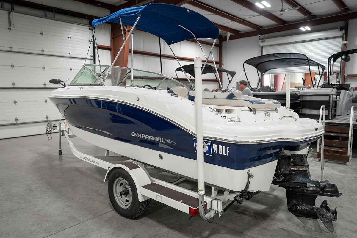 Used 2013 Chapparal 19 H20 F/S