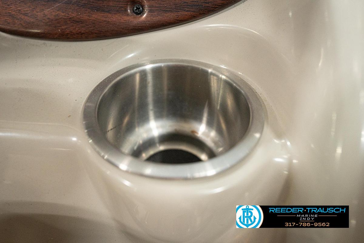 Used 2005 Sea Ray 200 Sun Deck