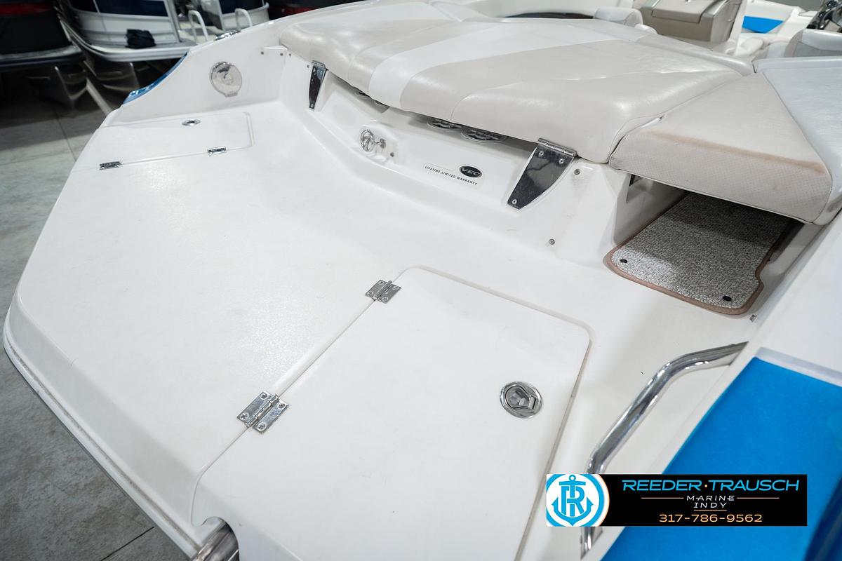 Used 2007 Larson 228 LXI