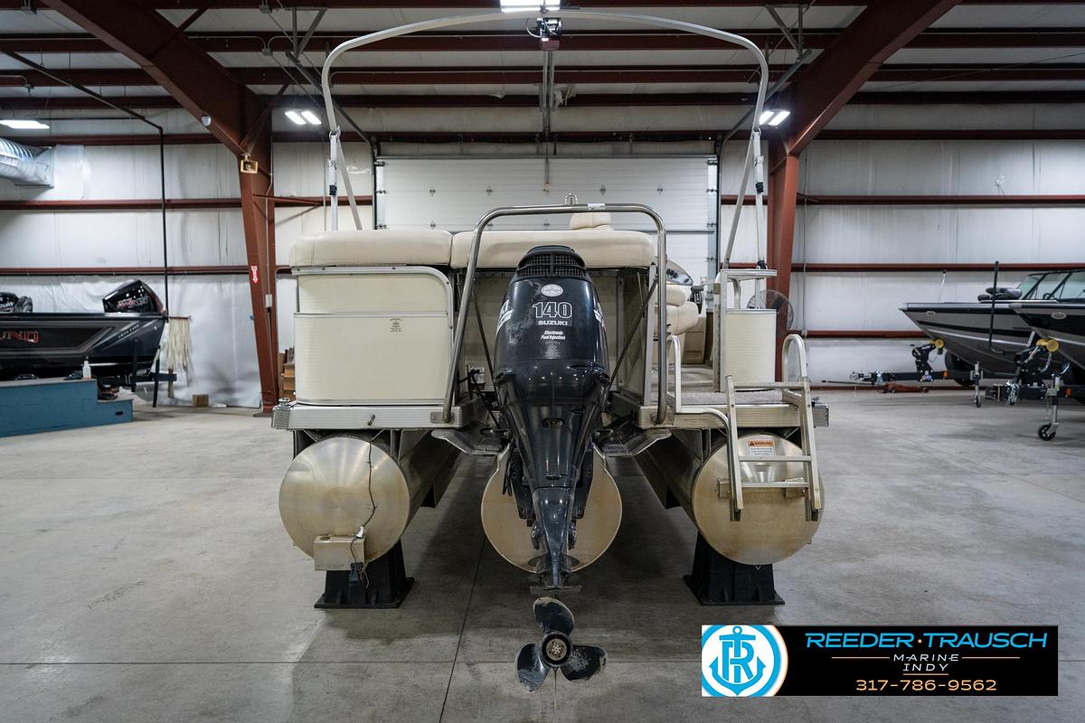 Used 2005 Bennington 2050 RL