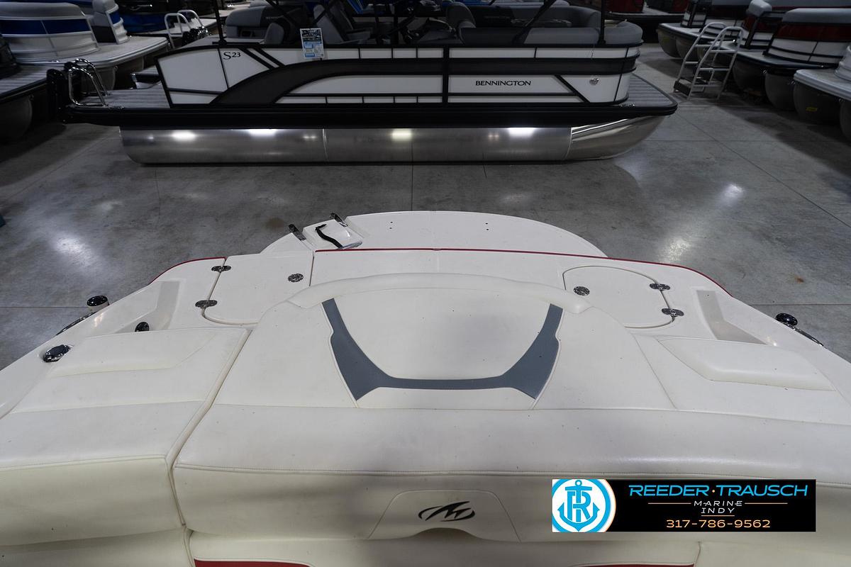 Used 2014 Monterey 204 FS