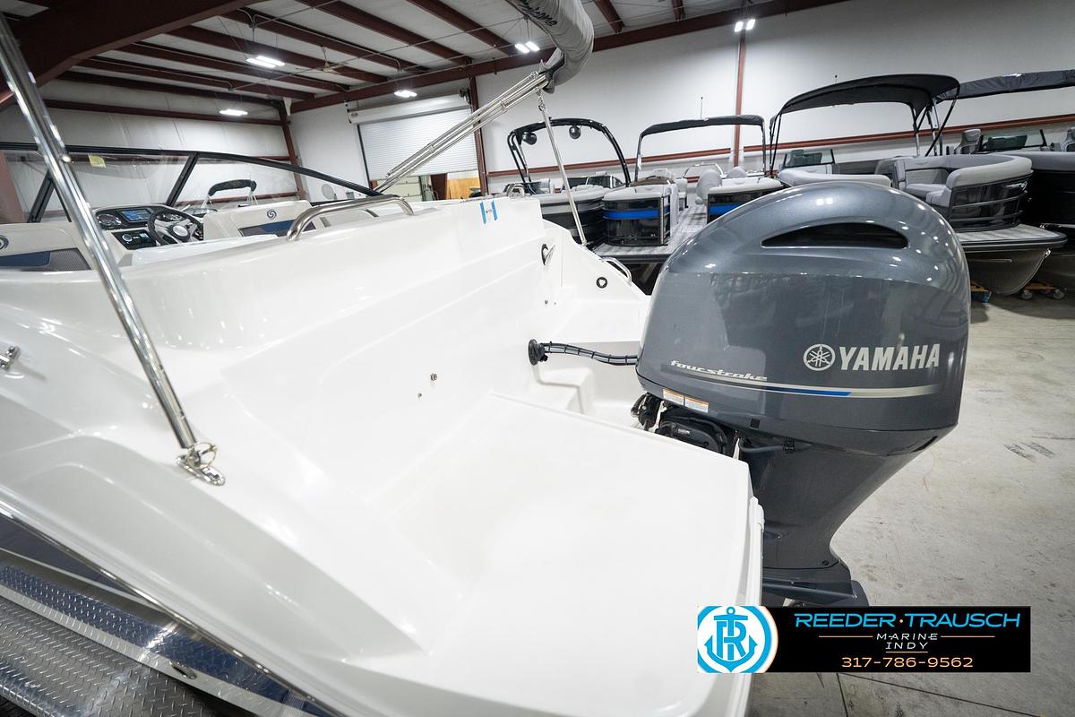 Used 2022 Hurricane 235RD