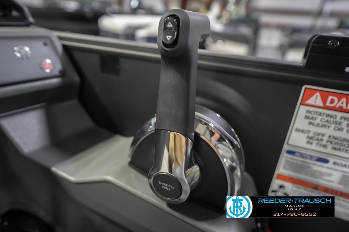 2026 Bennington 22 MFB