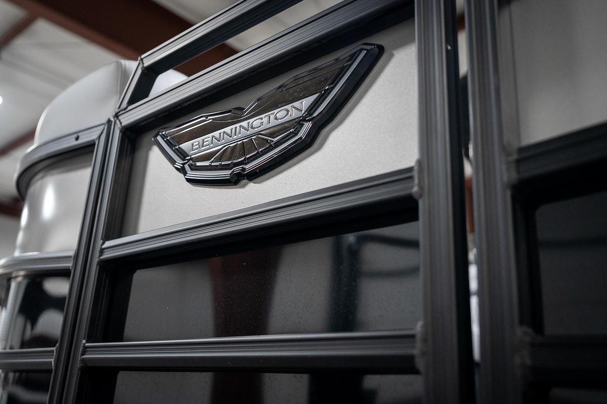 2025 Bennington 24 MSB