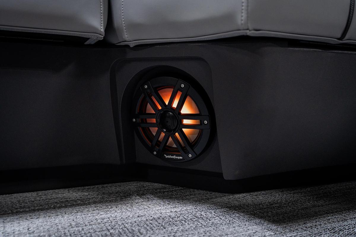 2025 Bennington 24 MSB