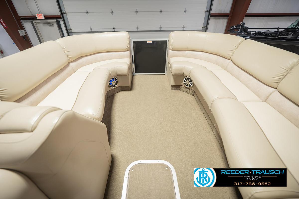 Used 2014 Bennington 2550 RCB