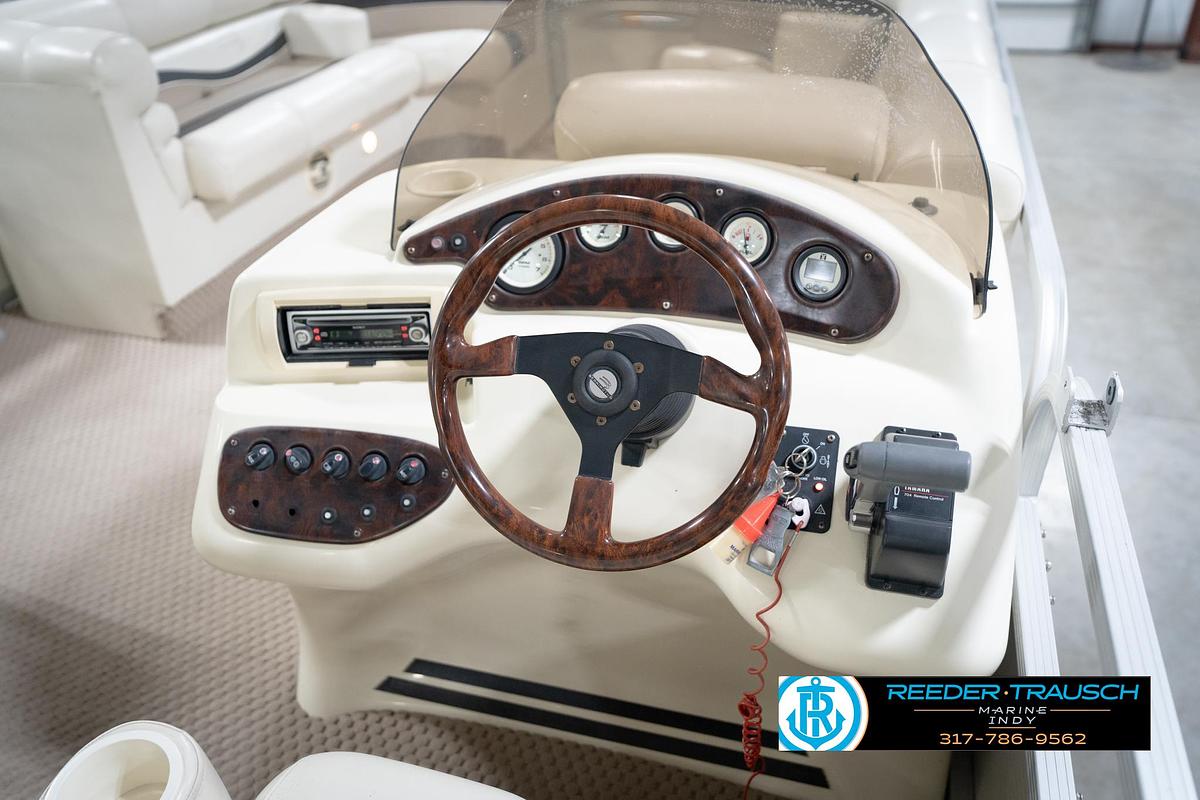 Used 2003 Bennington 2050 RL