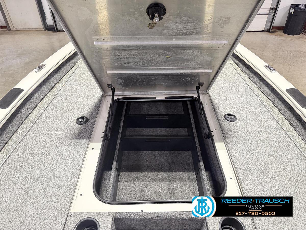 Used 2019 Tracker Pro Team 190 TX W/11