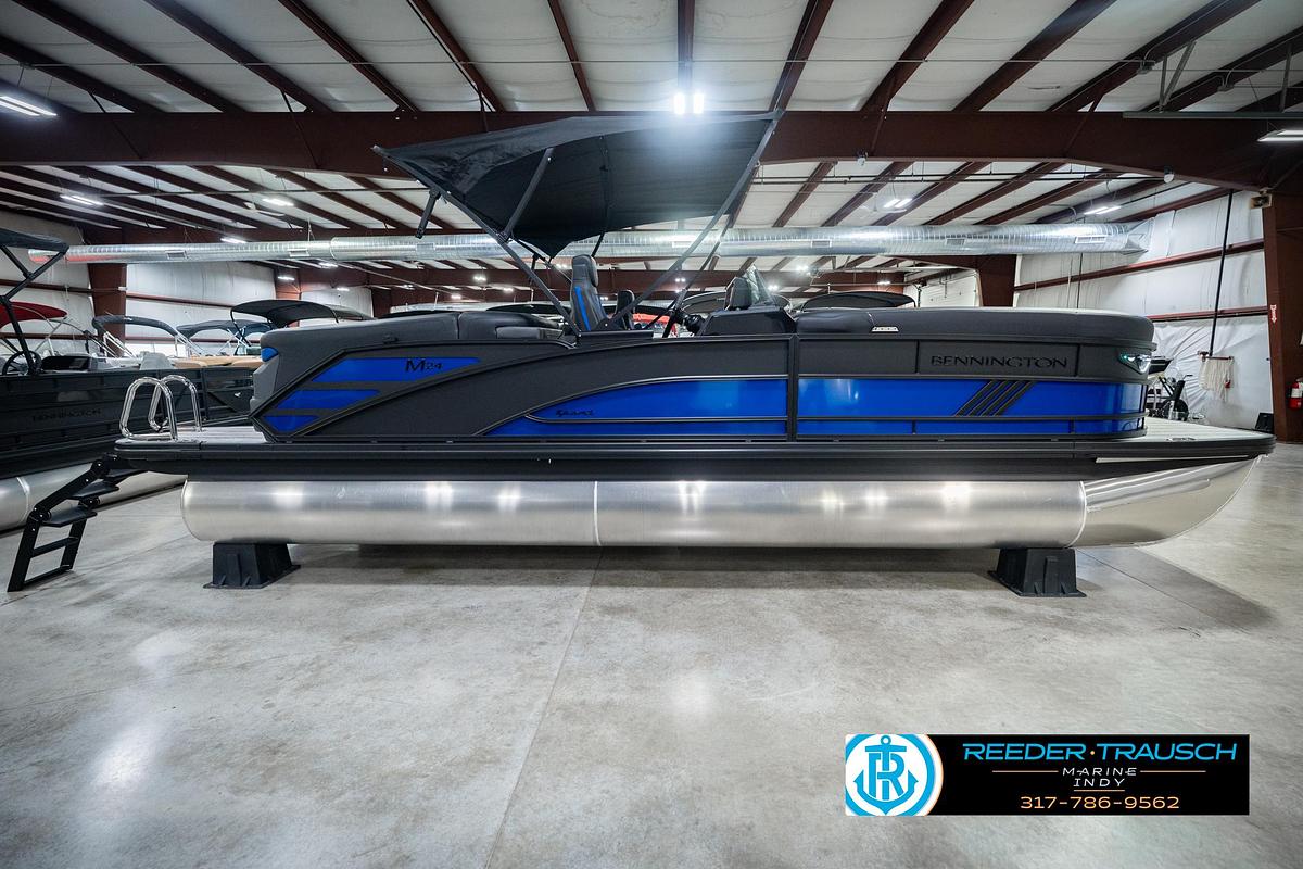 2027 Bennington 24 MFB