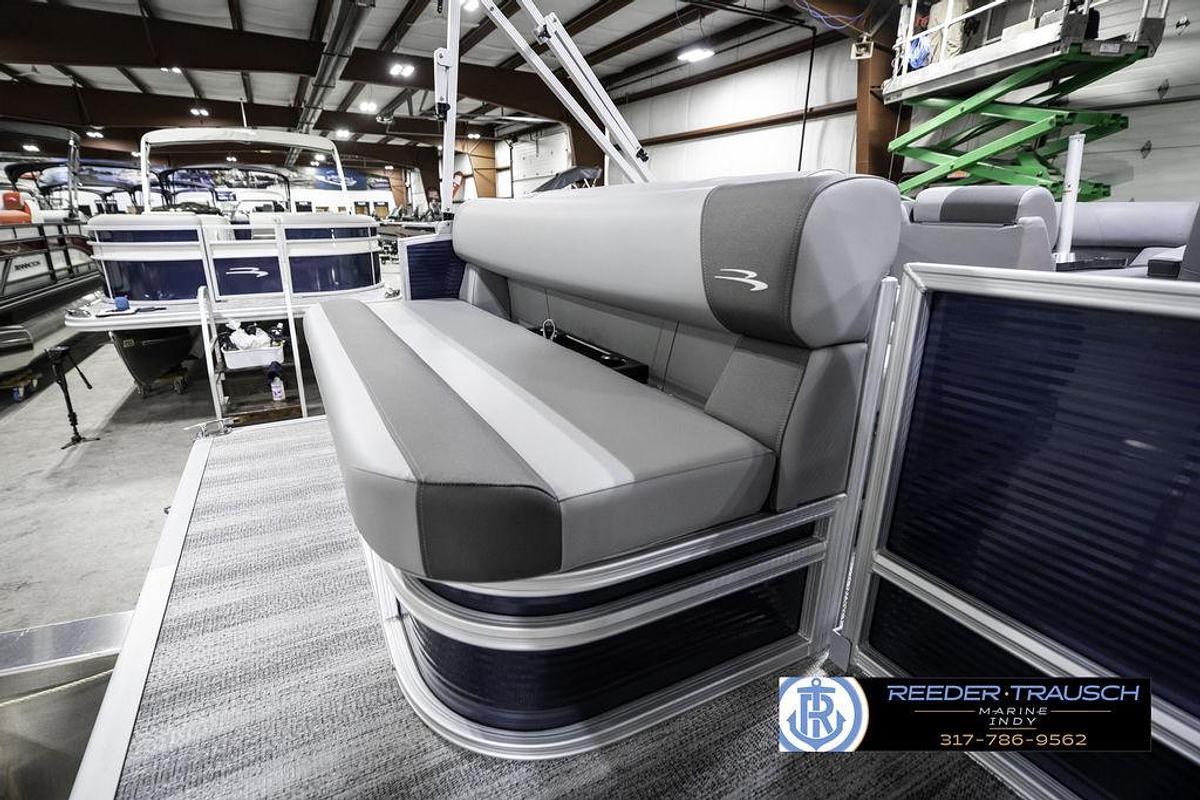 2025 Bennington 18 SLJ