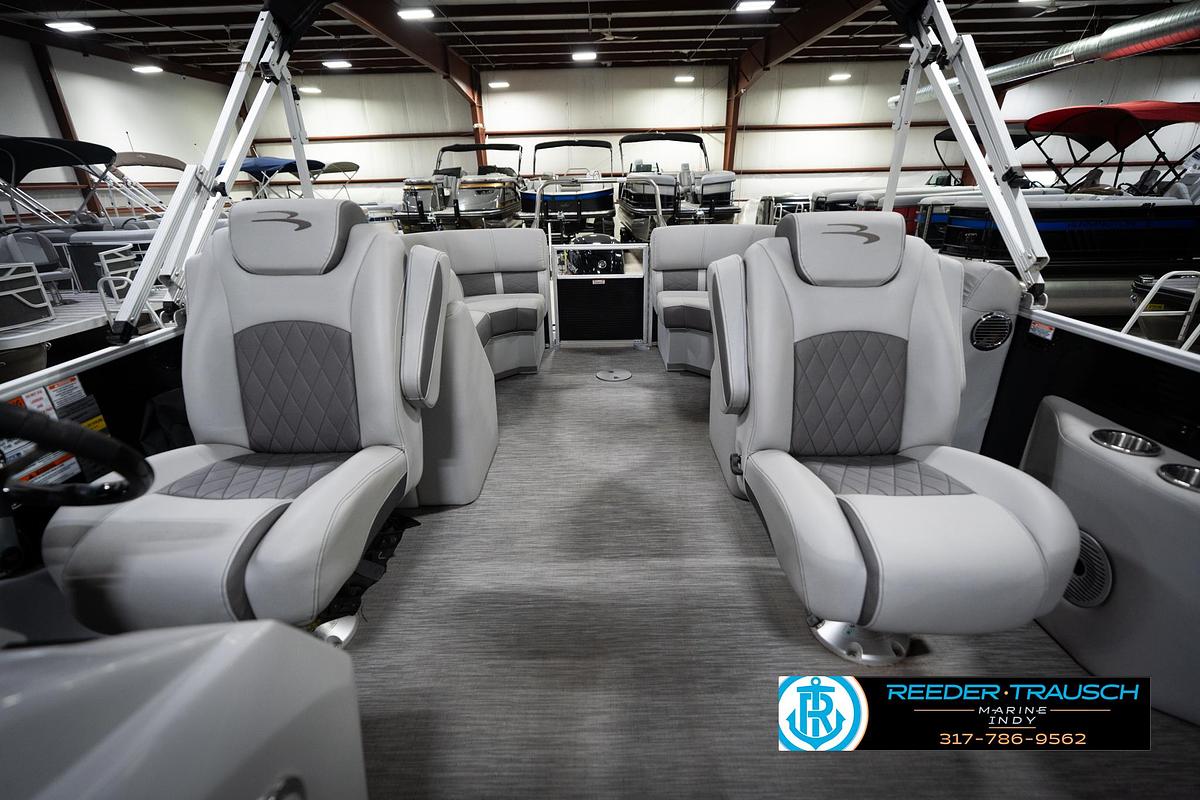 Used 2023 Bennington 22 LSR