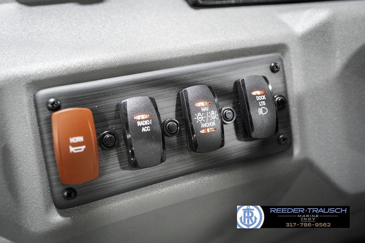 2025 Bennington 22 SSB