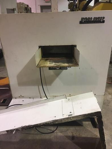 Used FADAL 6030 VERTICAL MACHINING CENTER RUNS GREAT NEW COLOR CRT