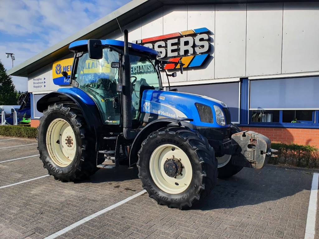 Gebruikt 2006 New Holland TS 135 A