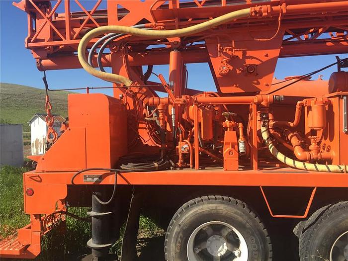 Used 1979 Ingersoll-Rand TH60 Drill Rig