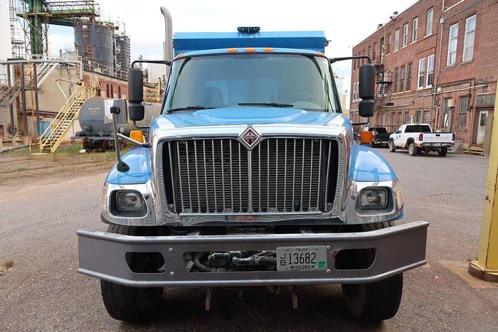Used 2006 INTERNATIONAL DT570 7400 6X4 DUMP TRUCK