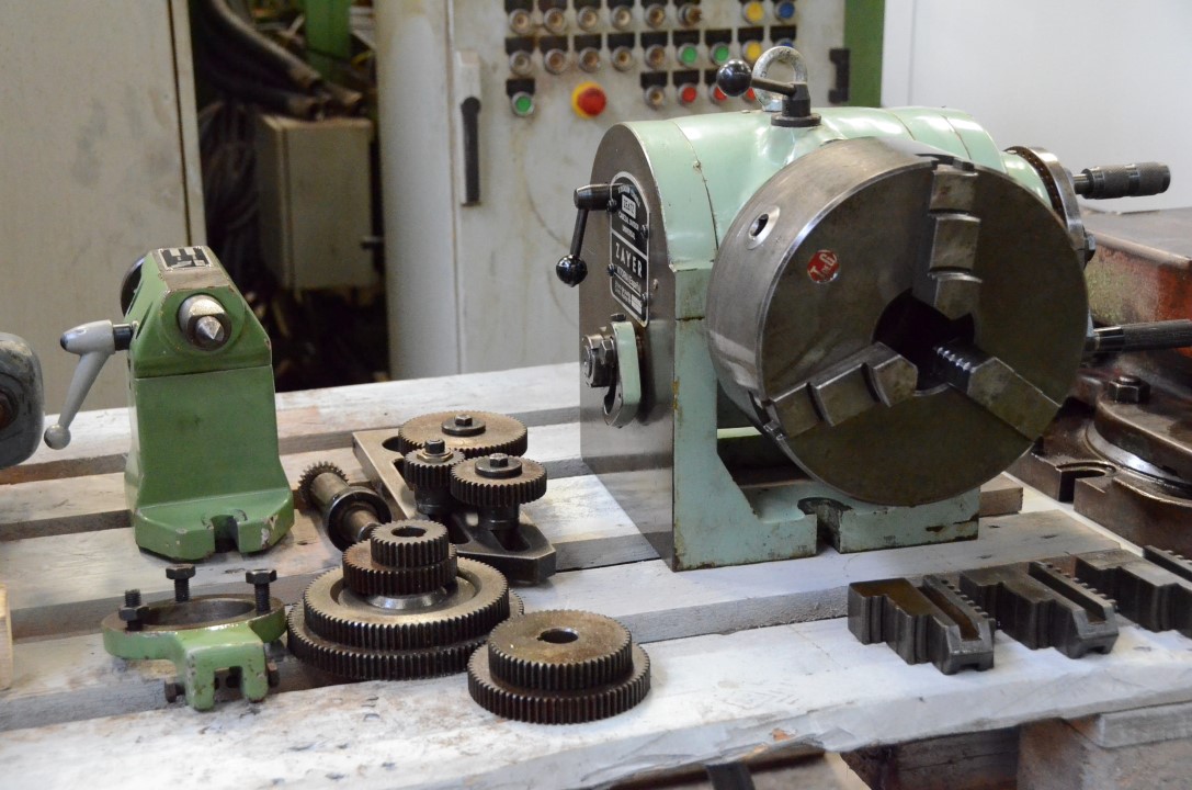 Usado CORREA F5UA Fresadoras #4156