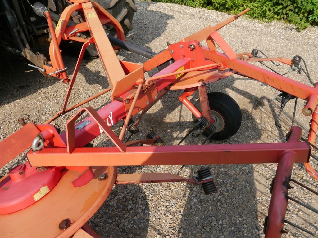Used Lely Lotus 300 Tedder Rake