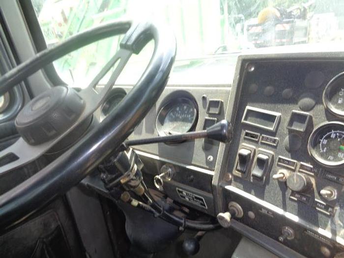 Used 1996 Mack RD690S- Stock #: 8634