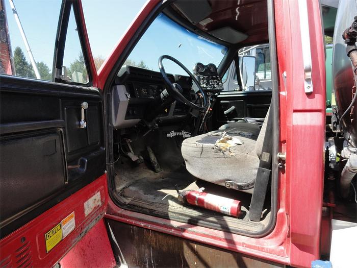 Used 1996 FORD F800