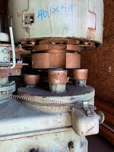 Used Canco 400 Automatic Closing Machine 400