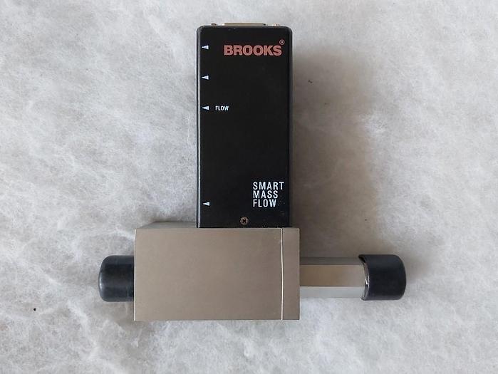 Débitmètre de gaz intelligent, 5861S/BD1GA0CA0BA1B1, Brooks Instrument, nouveau