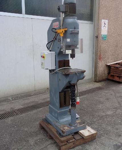 Usato RIBATTITRICE STEINEL ORBITALE