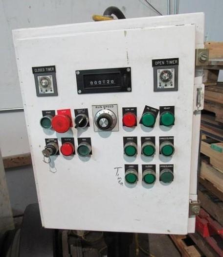 Used STANDARD CLAMSHELL DIE CUTTING PRESS