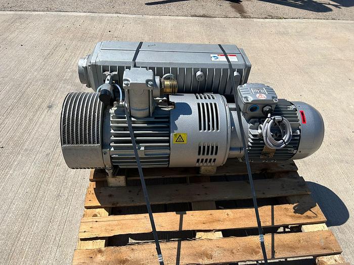 Used BUSCH VACUUM PUMP