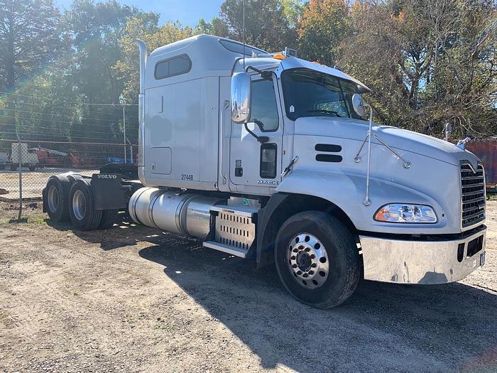 Used 2013 MACK CXU613