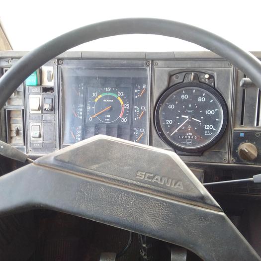 Usado 1985 SCANIA P82 H 210 6X2