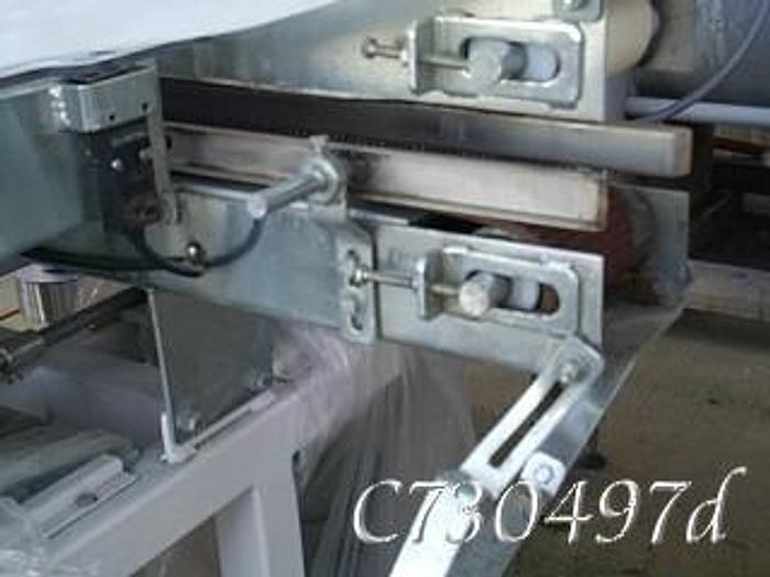 Used Table, Accumulation, 36", Plastic, Rails, #C730497