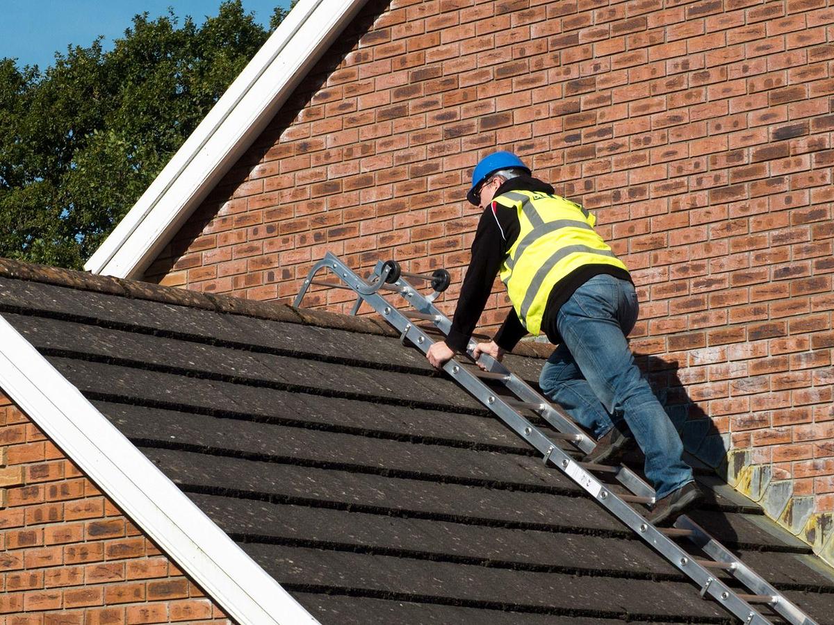 Used ROOF LADDER