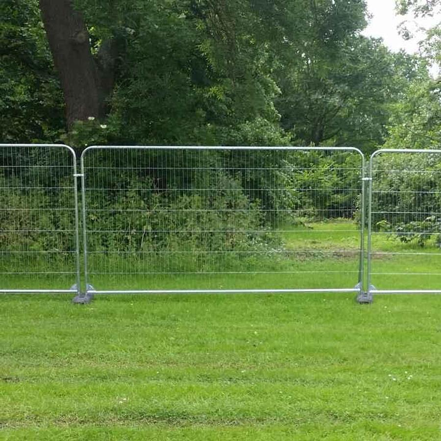 Used TEMPRARY FENCING