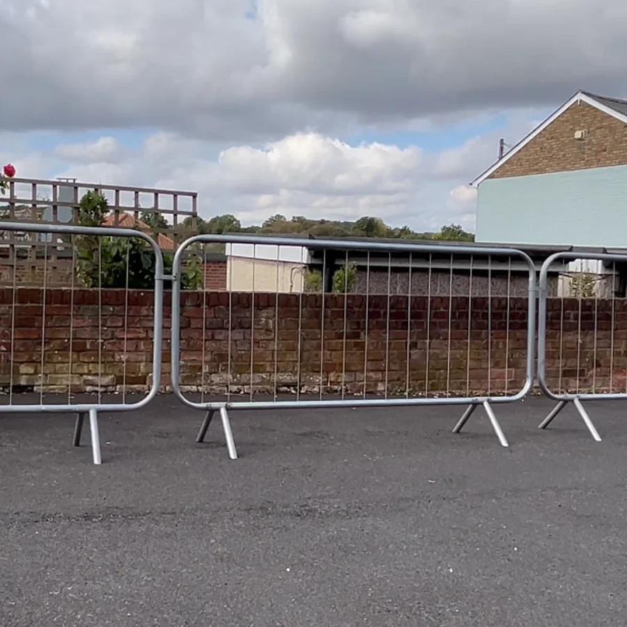 CROWD CONTROL BARRIERS