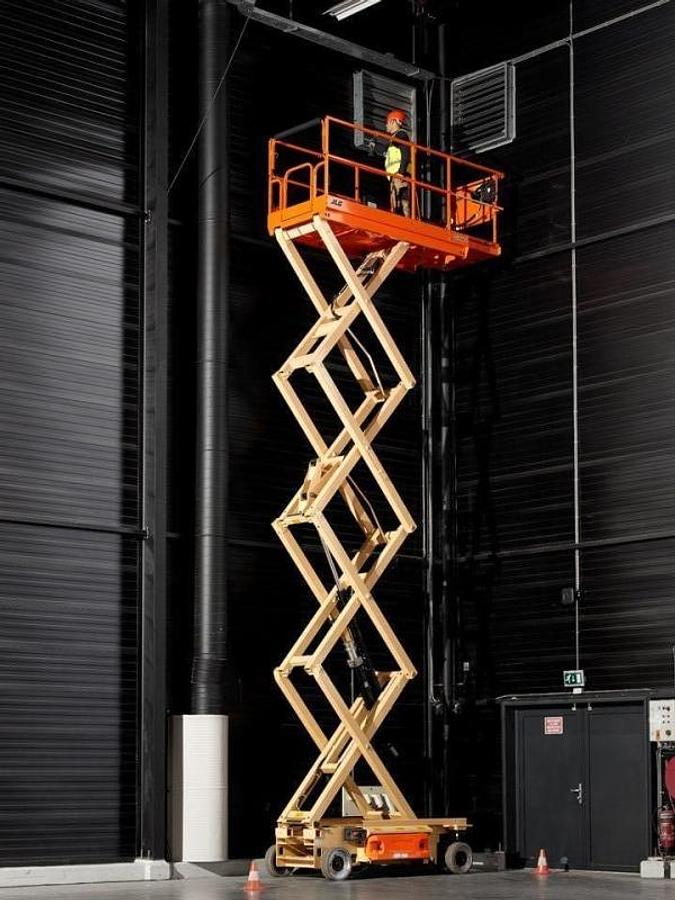 Used JLG 3246ES SCISSOR LIFT