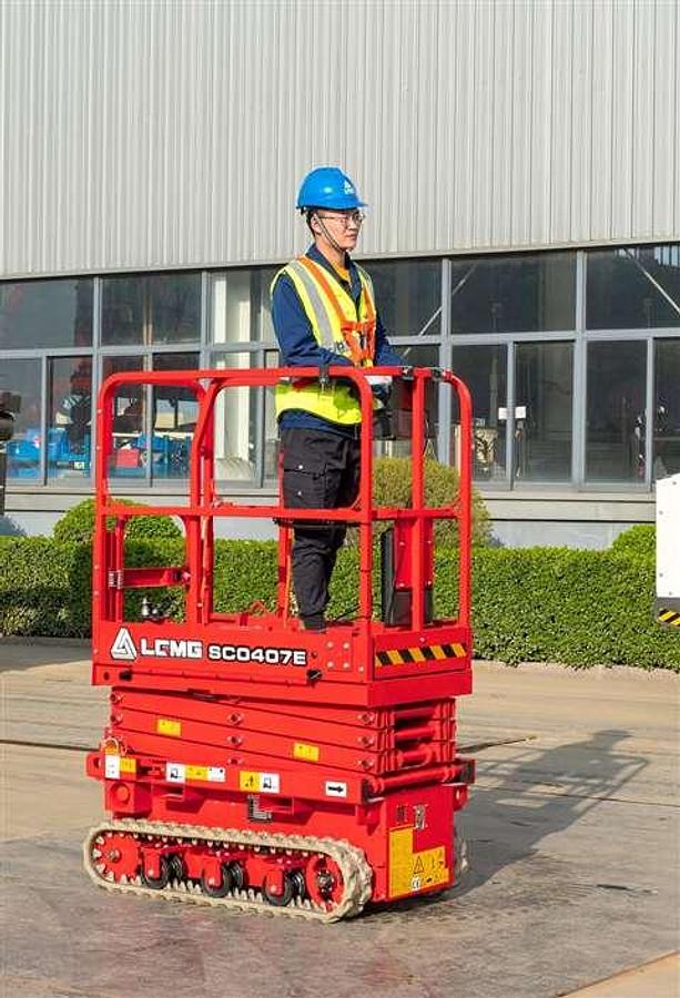 Used LGMG SC0407E 4.5M TRACKED SCISSOR LIFT
