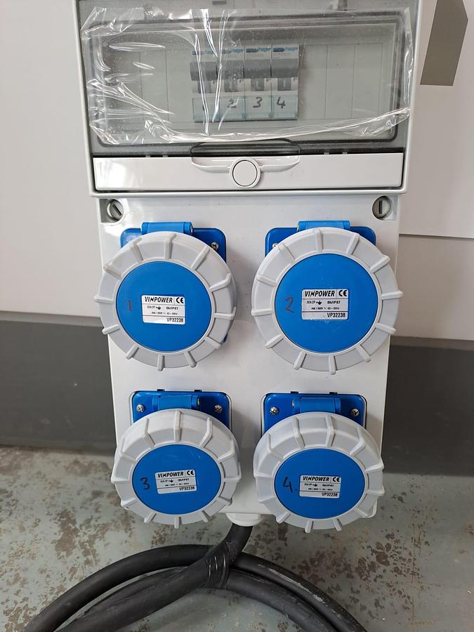 Used DISTROBUTION BOX 32AMP 3 PHASE