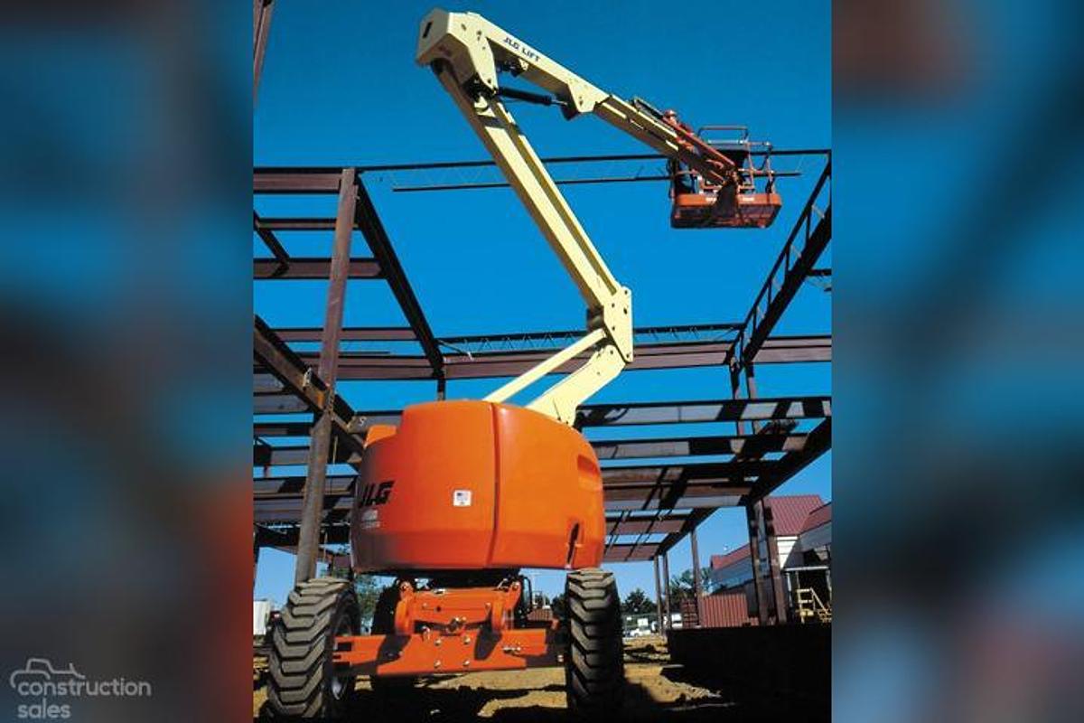 Used JLG 520AJ ALL TERRAIN LIFT